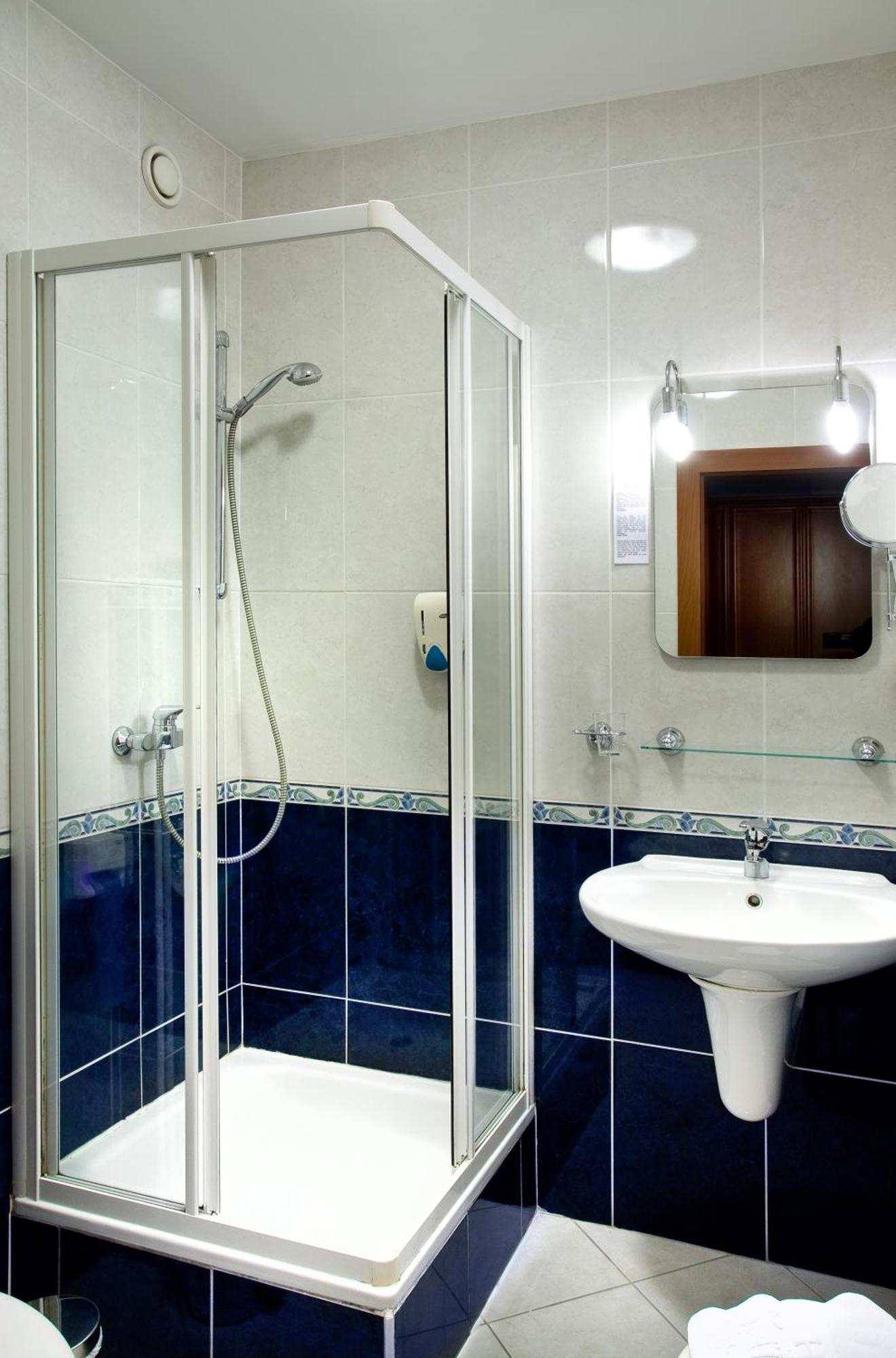 Hotel Kalvaria Superior Gyor Ngoại thất bức ảnh