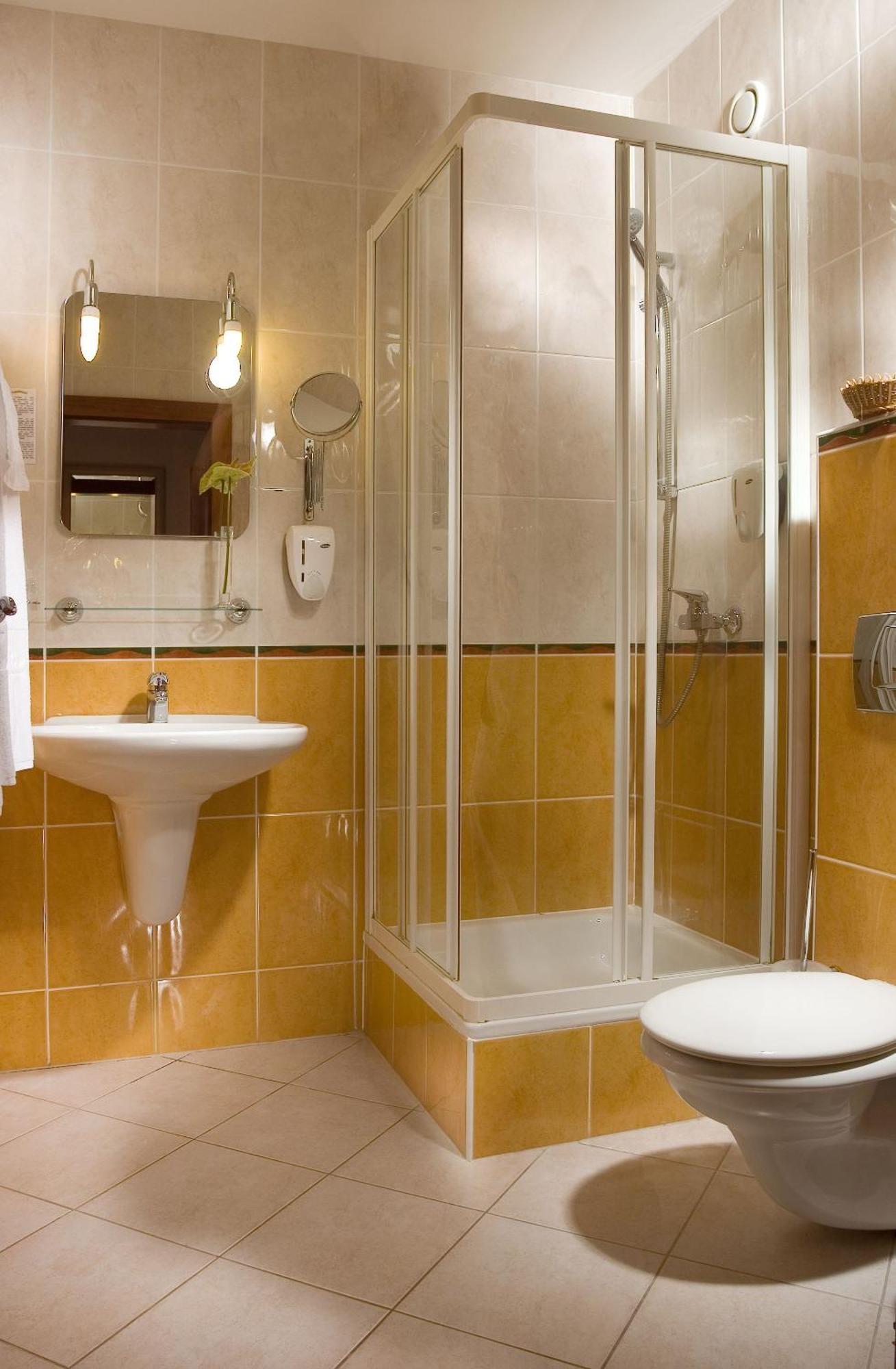 Hotel Kalvaria Superior Gyor Ngoại thất bức ảnh