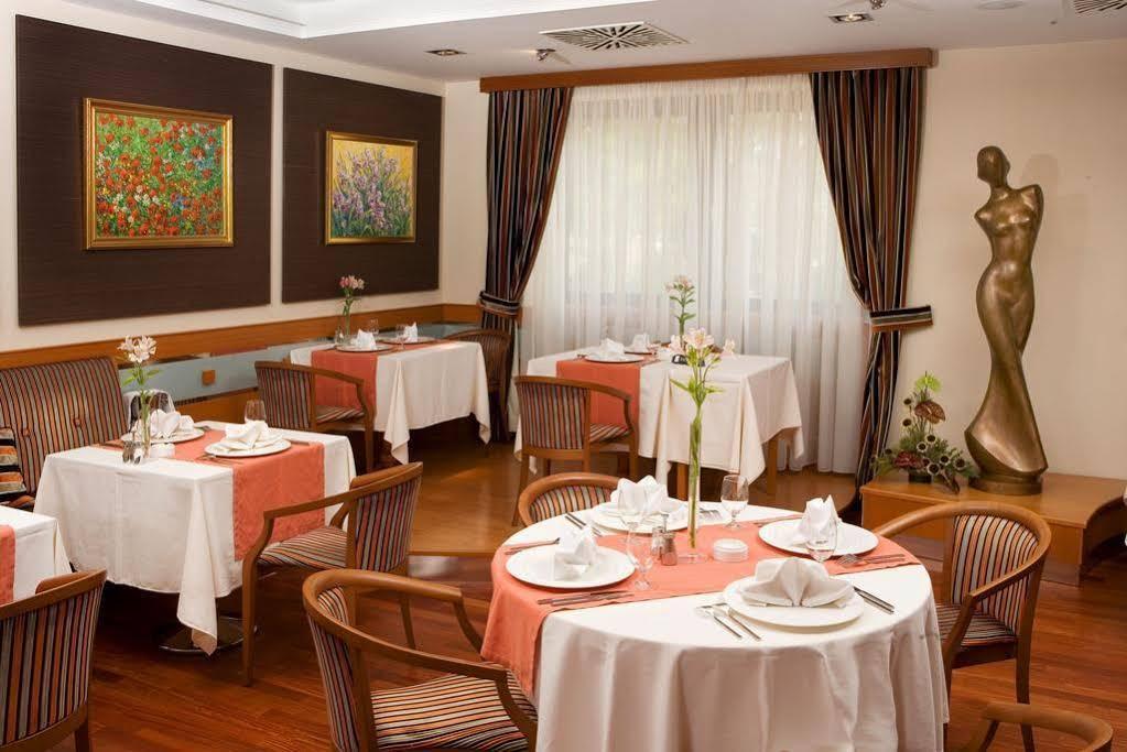 Hotel Kalvaria Superior Gyor Ngoại thất bức ảnh